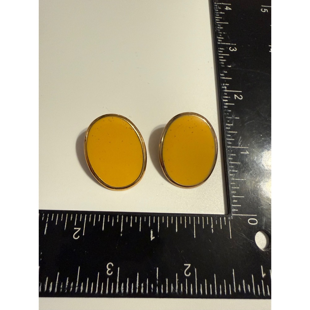 Mustard Yellow Enamel Oval Clip On Earrings Gold Tone Retro Statement Jewelry